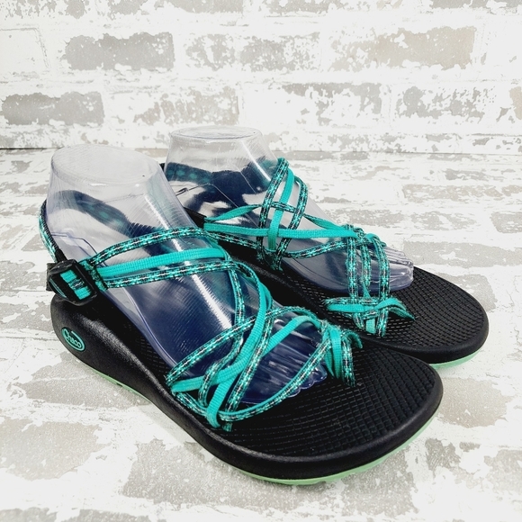 Chaco Black & Aqua Triple Strap Toe Loop Classic Chuckwalla Slip-On Sandals M786 - Picture 4 of 11